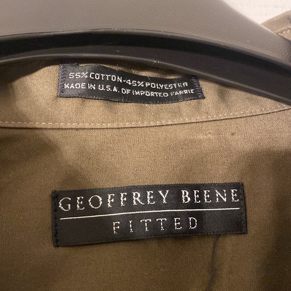 Geoffrey Beene Olive Casual Button Down Shirt - Picture 2 of 5